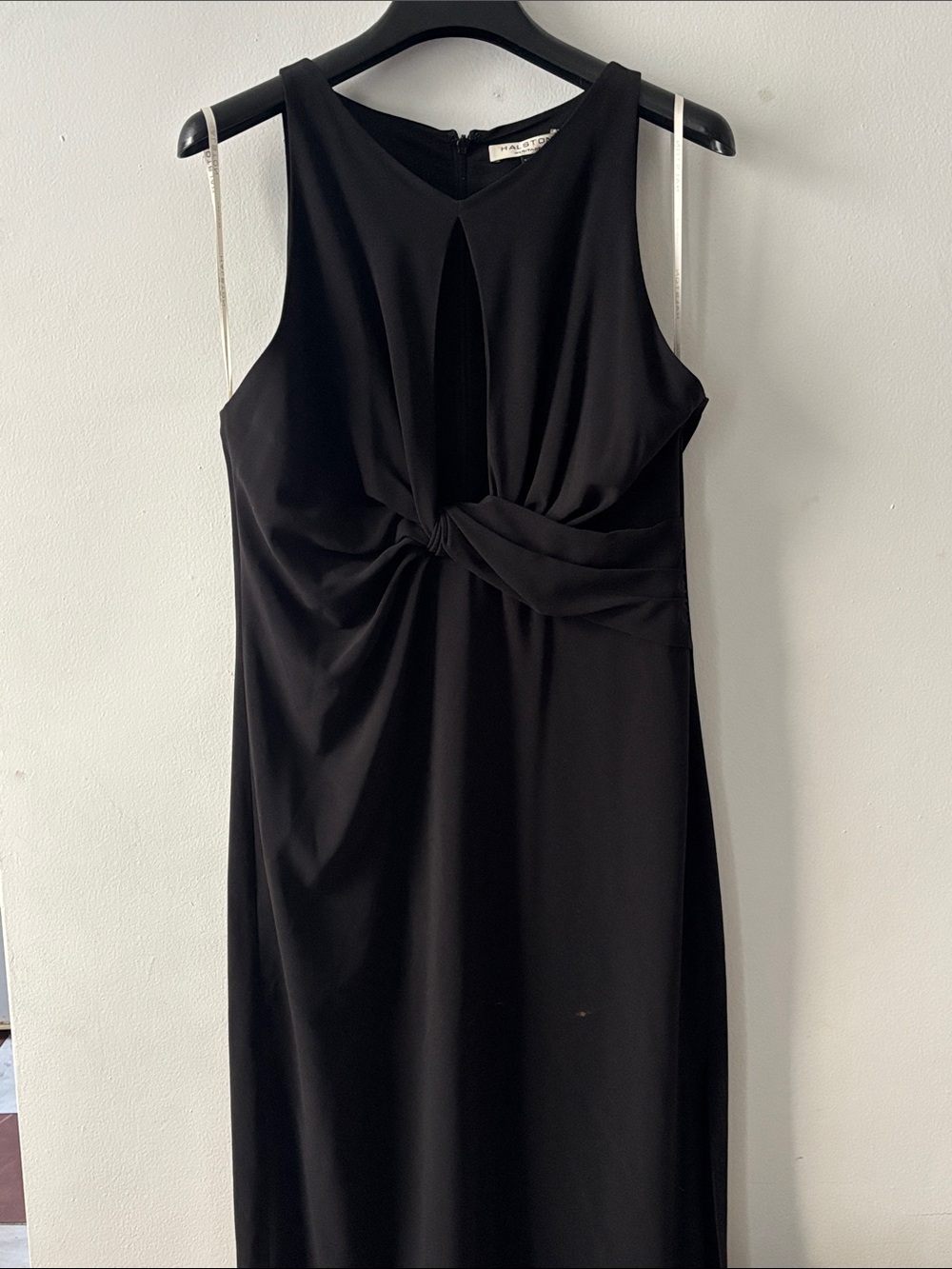 Halston Black Twist-Front Keyhole Gown